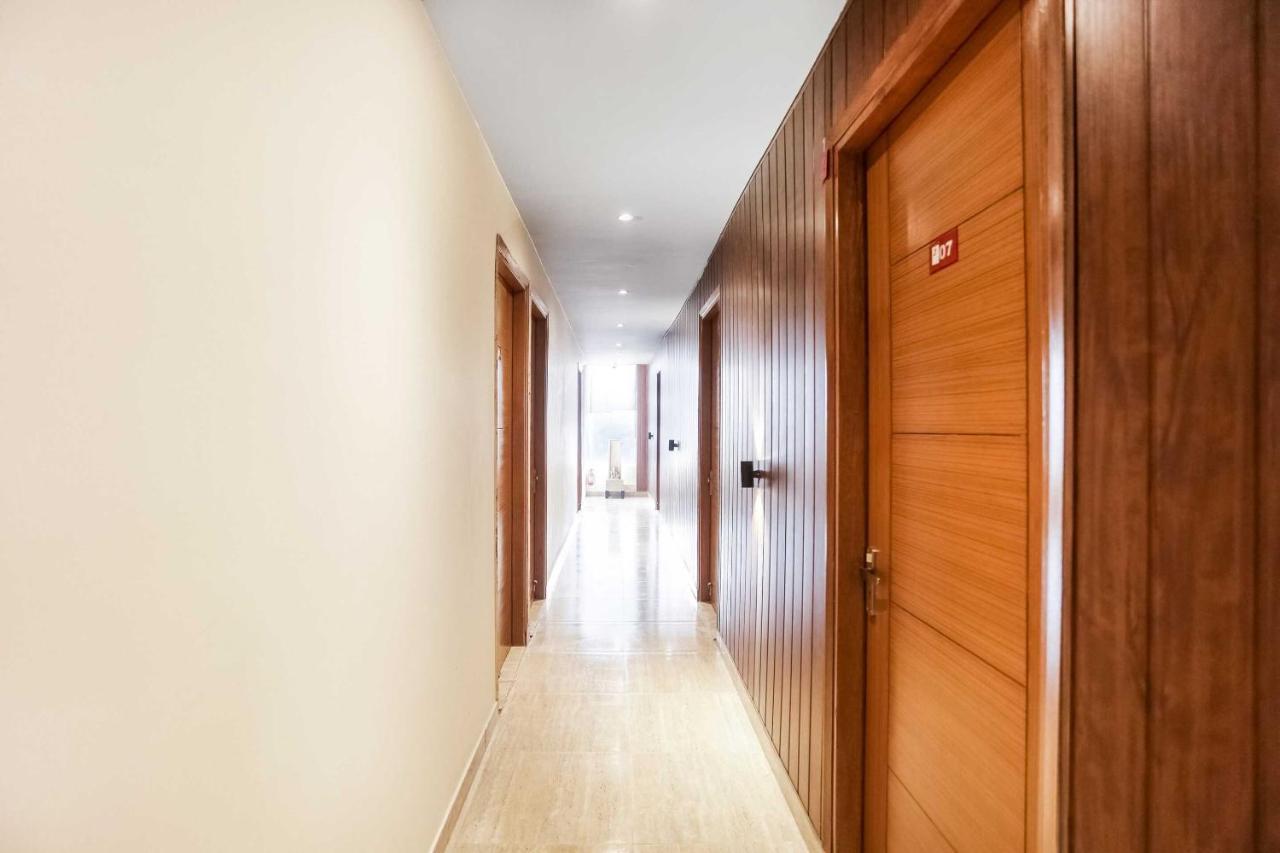 Indraprastha Hotel O Hotel Paradise מראה חיצוני תמונה